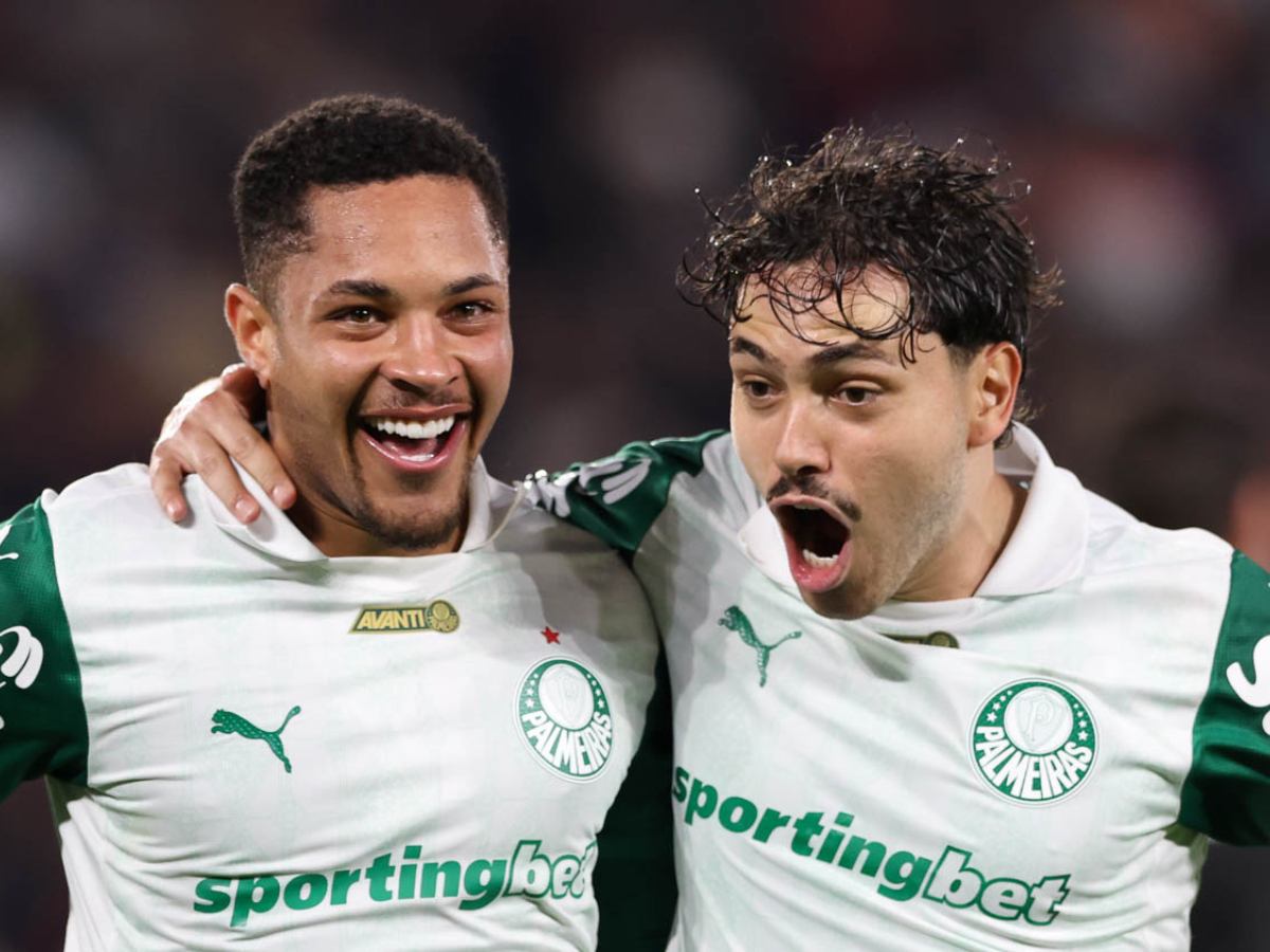 Maurício e Vitor Roque marcaram os gols da vitória palmeirense. Cesar Greco/Palmeiras