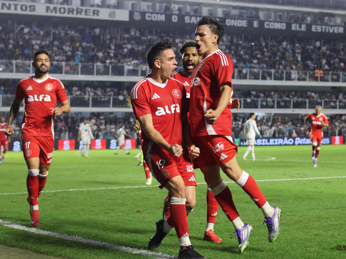 Equipe gaúcha não se intimidou com a Vila Belmiro e superou o Santos. Ricardo Duarte / Internacional