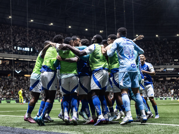 De visitante, Cruzeiro vence Atlético e sai na frente na Copa do Brasil