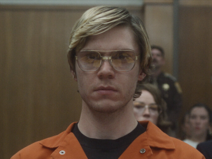 “Tremembé” em alta! Relembre outros crimes reais que viraram séries e filmes de sucesso 13 Lançada em 2022, a série sobre Jeffrey Dahmer se tornou a 2ª de língua inglesa mais assistida da Netflix.