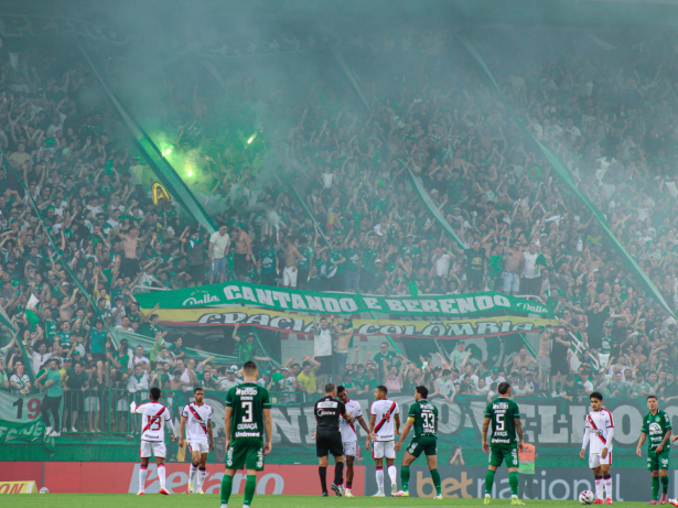 Chapecoense voltará à elite 10 anos após a tragédia: relembre a trajetória até o retorno