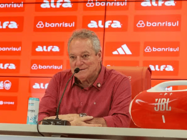 Abel Braga se defende após críticas: “Quem perde um filho, não é homofóbico”
