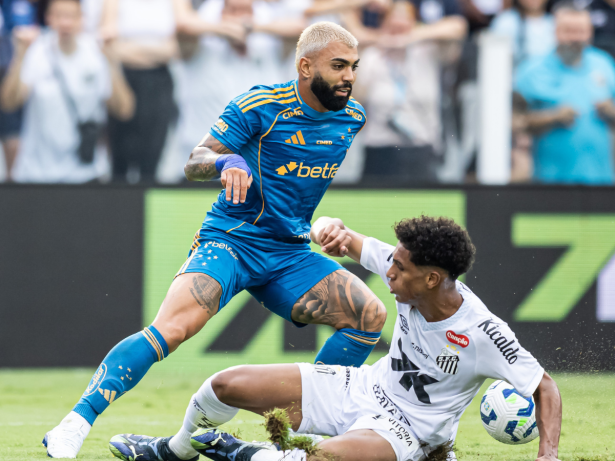 Gabigol afasta rumores e garante permanência no Cruzeiro: “Nunca foi uma opção”