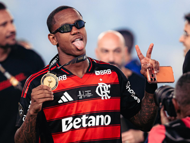 De saída do Flamengo, Wallace Yan confirma transferência para o RB Bragantino