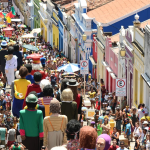 De Papa Leão a Wagner Moura: os bastidores da criação dos bonecos de Olinda no Carnaval