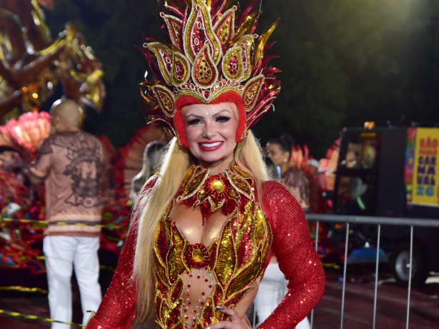 Musa da Mocidade Unida da Mooca, Mulher Pera se atrasa e é impedida de desfilar no Anhembi