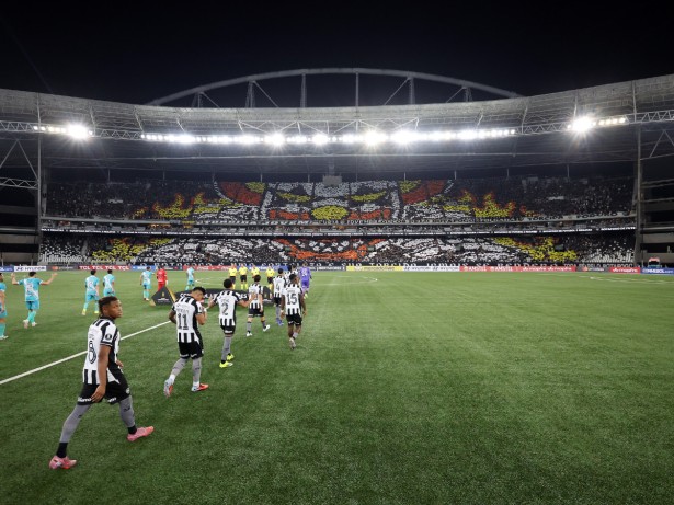 Botafogo tem que quitar R$ 35 milhões nos próximos dias para não sofrer novo transferban