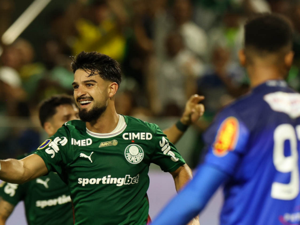 Com brilho de Flaco e Carlos Miguel, Palmeiras vence e larga na frente na final do Paulistão