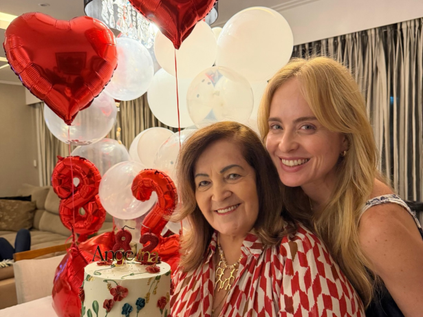 Angélica celebra aniversário de 82 anos da mãe: “Presença tão especial”