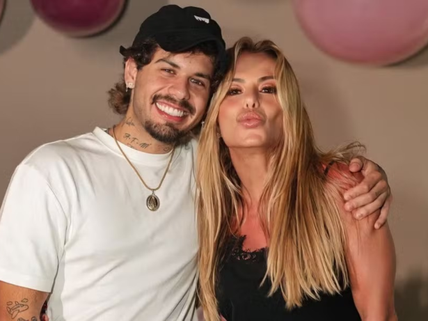 Após Zé Felipe comprar jatinho, Poliana Rocha pede proteção contra inveja na web