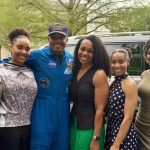 Astronauta da Artemis II posta foto com família e celebra: “Missão cumprida”