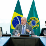 Lula revoga “taxa das blusinhas”, imposto criado pelo próprio governo