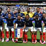 França vence Senegal com brilho de Mbappé, que se aproxima de marca histórica na Copa