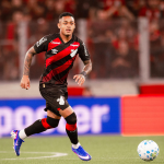 Léo Derik, do Athletico Paranaense, é condenado a 13 anos por estupro