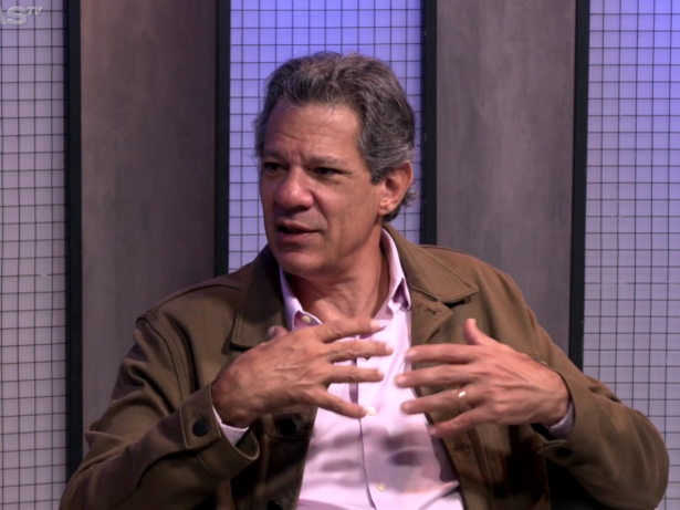 Haddad prevê soltura de Vorcaro caso Flávio Bolsonaro seja eleito: “Vai terminar em pizza”