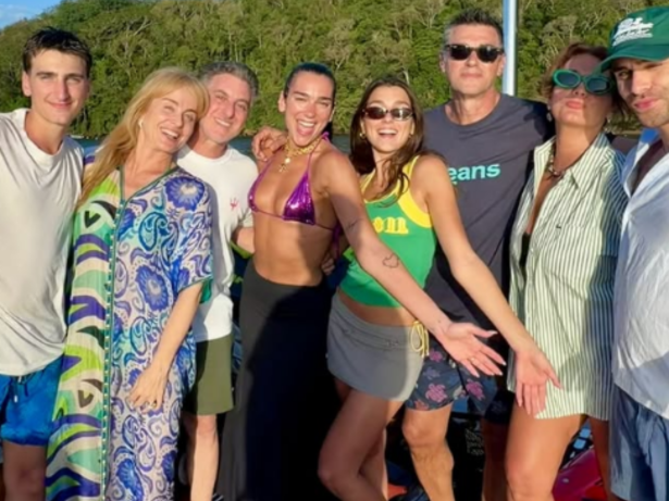 Luciano Huck e Angélica recebem Dua Lipa e família em Angra dos Reis: “Prazer enorme”