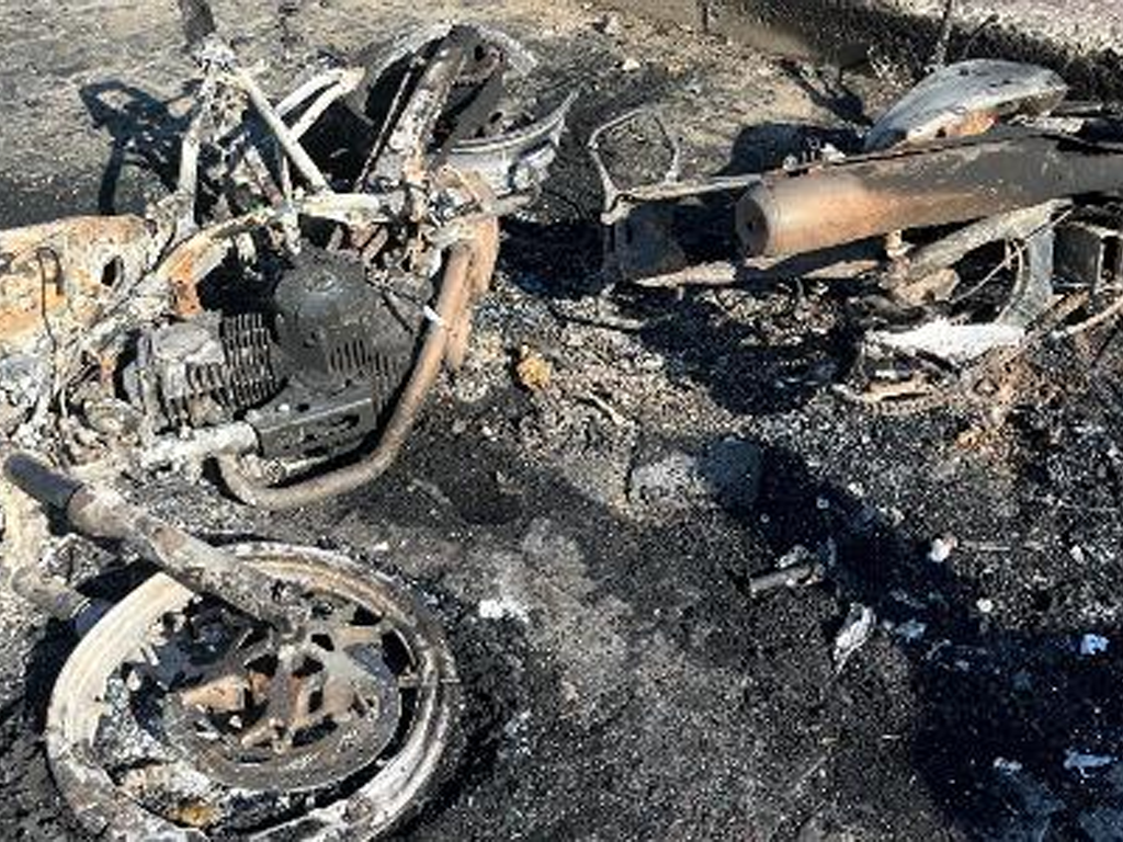 Uruguaios queimaram motos em confusão generalizada na praia do Recreio (Reprodução)