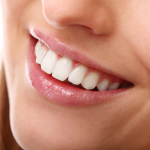 Saúde bucal em dia: especialista lista o que fazer para ter dentes saudáveis