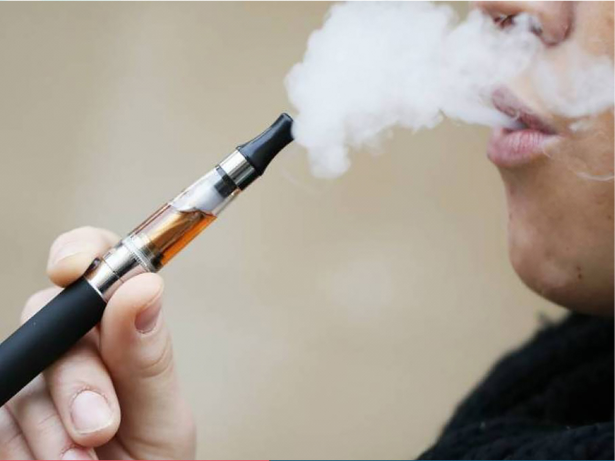 Secretaria proíbe sites de venderem e anunciarem cigarros eletrônicos