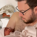 “Tô me achando”: Thiago Nigro detalha nascimento da 1ª filha com Maíra Cardi