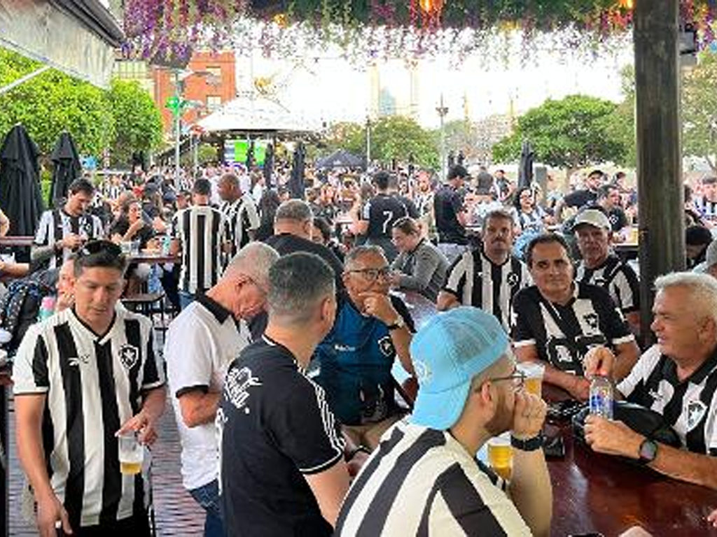 Point dos botafoguenses em Buenos Aires, o Kraken Bar, na semana da final da Libertadores (Reprodução)