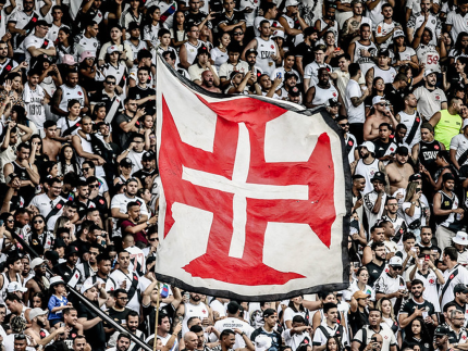 Torcedor processa Vasco por não conseguir ingresso para semifinal da Copa do Brasil