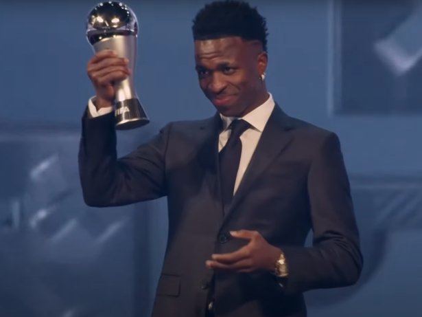 Vinícius Júnior é eleito o melhor jogador do mundo pela FIFA