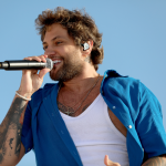 Vocalista de Jammil e Uma Noites detalha preparação para Carnaval: “A mil por hora”