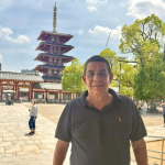 Zeca Pagodinho posta foto no Japão e escreve legenda na língua local