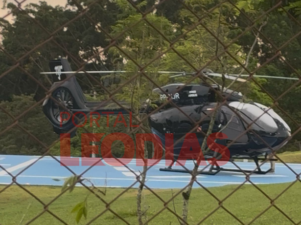 Helicóptero de Neymar chega à festinha com mulheres; assessoria diz que ele não estava - Foto: Leo Dias