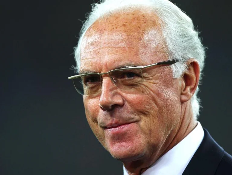 Franz Beckenbauer, maior ídolo do futebol alemão, morre aos 78 anos