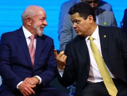Alcolumbre, presidente do Congresso, promulga decreto que anula aumento do IOF