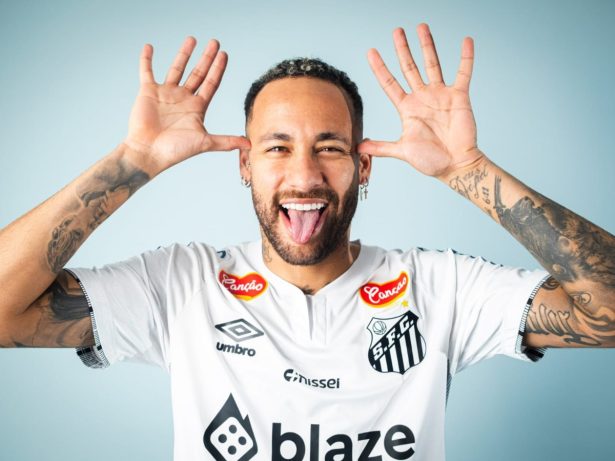 Neymar lança moicano para reestreia pelo Santos. Veja vídeo!