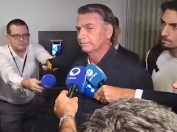 Após decisão de Moraes, Bolsonaro diz não saber o que pode falar: “Não está claro”