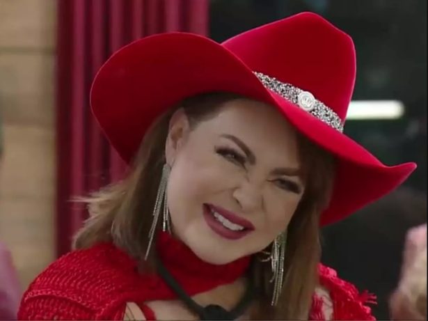 Sem tocar o terror, Gaby Spanic usa “A Fazenda” para ‘exorcizar’ Paola Bracho de sua vida