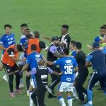 Pancadaria no mineiro: TJD-MG denuncia Cruzeiro, Atlético-MG, 23 jogadores e massagista