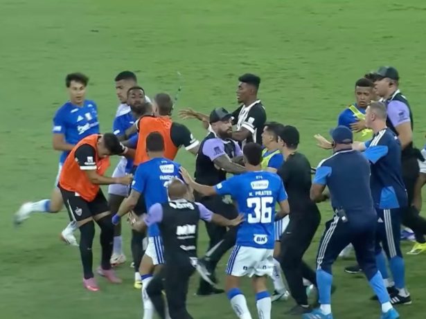 Pancadaria no mineiro: TJD-MG denuncia Cruzeiro, Atlético-MG, 23 jogadores e massagista