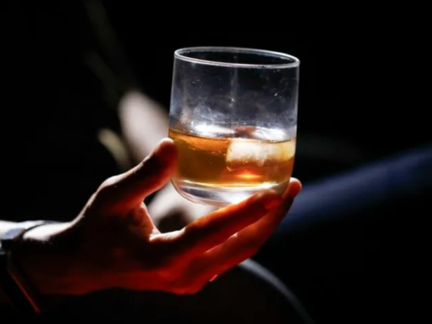 SP confirma primeiro caso de metanol em licor e paciente é internado em estado grave