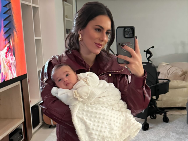 “Acho ela a minha cara”, diz irmã de Biancardi ao posar com Mel, que completou 1 mês