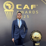 Árbitro eleito o melhor da África é impedido de entrar nos EUA e é cortado da COpa