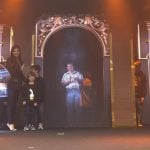 Dupla Matheus & Kauan se emociona com holograma do pai em lançamento de álbum