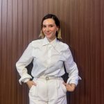 Lorena Comparato é escolhida para substituir Larissa Manoela no papel de Carmem Miranda