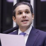 Presidente da Câmara afirma querer votar em regulamentação de IA ainda em 2025