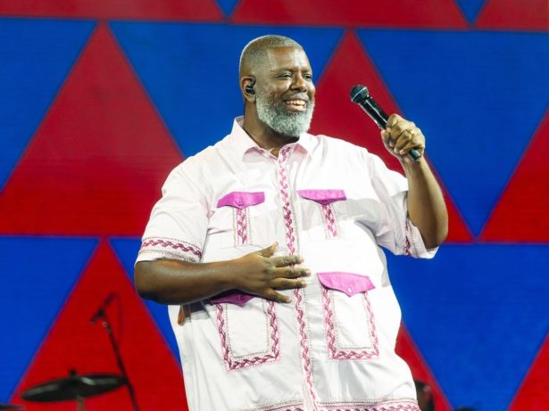 Péricles lança a segunda parte do projeto “Pagode do Pericão”
