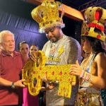 Hytalo Santos patrocinou Carnaval e recebeu chaves da cidade das mãos de prefeito