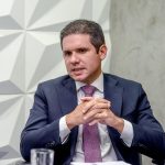 Hugo Motta quer mudar sistema eleitoral até 2030 para blindar Congresso