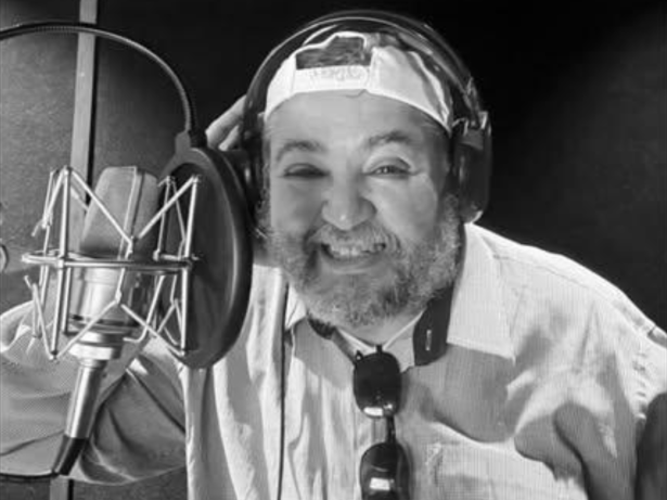 Dublador Flávio Back, de “Chapolin” e “Game of Thrones”, morre aos 52 anos
