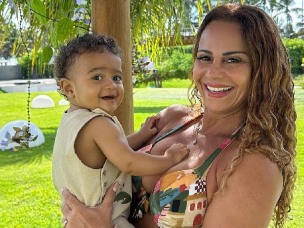 “Mamãe vai sambar”: Viviane Araújo revela que filho já entende sua paixão pelo Carnaval