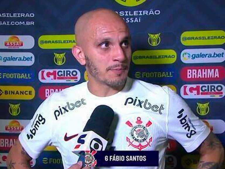 Ídolo do Corinthians fala sobre cantos em tom de ameaça: “Vai acabar em tragédia”