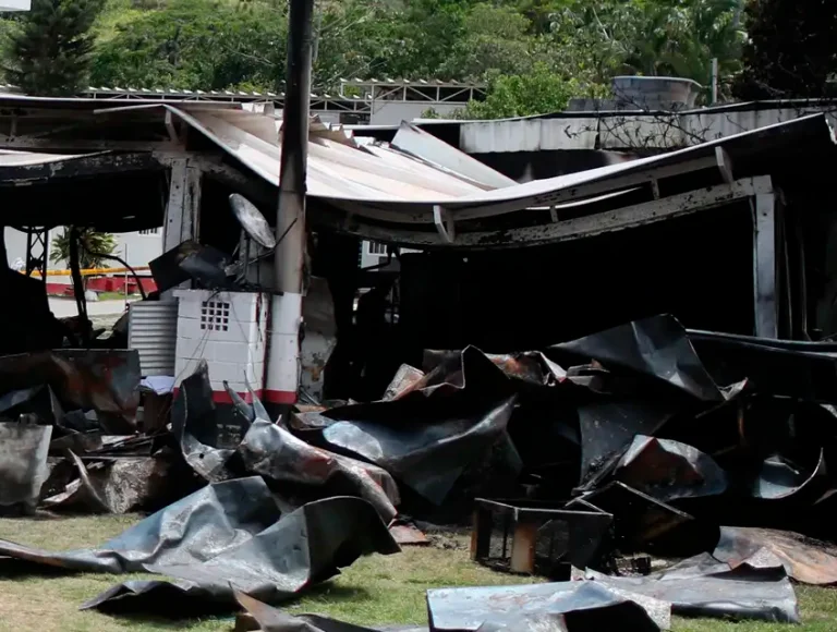 10 jovens e adolescentes das categorias de base do Flamengo foram vítimas fatais do incêndio no Ninho do Urubu, em 2019. Foto: Reprodução